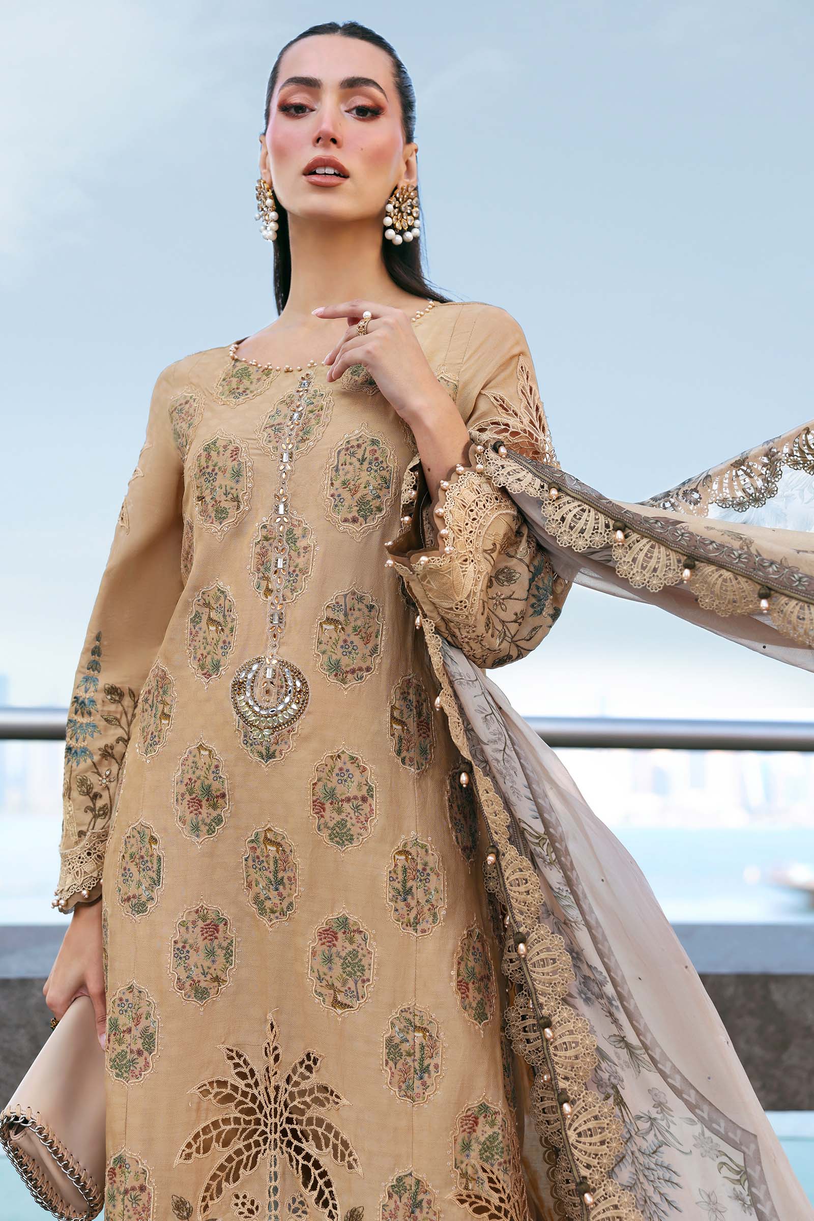 AFA - Maria.B - Luxury Lawn Unstitched Embroidered 3Pc D-2605-A - 245