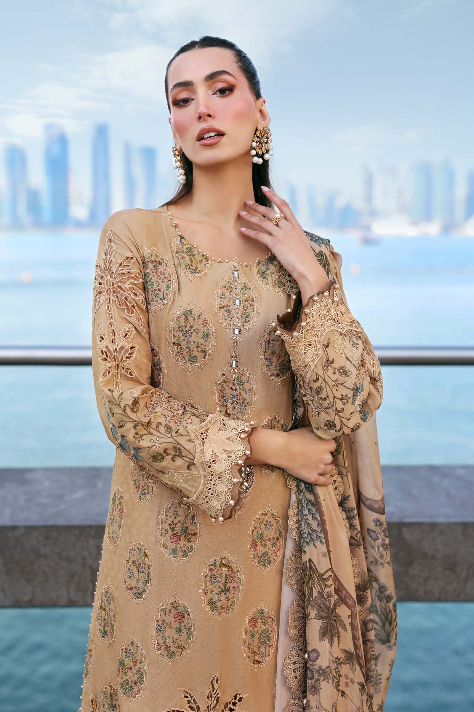 AFA - Maria.B - Luxury Lawn Unstitched Embroidered 3Pc D-2605-A - 245