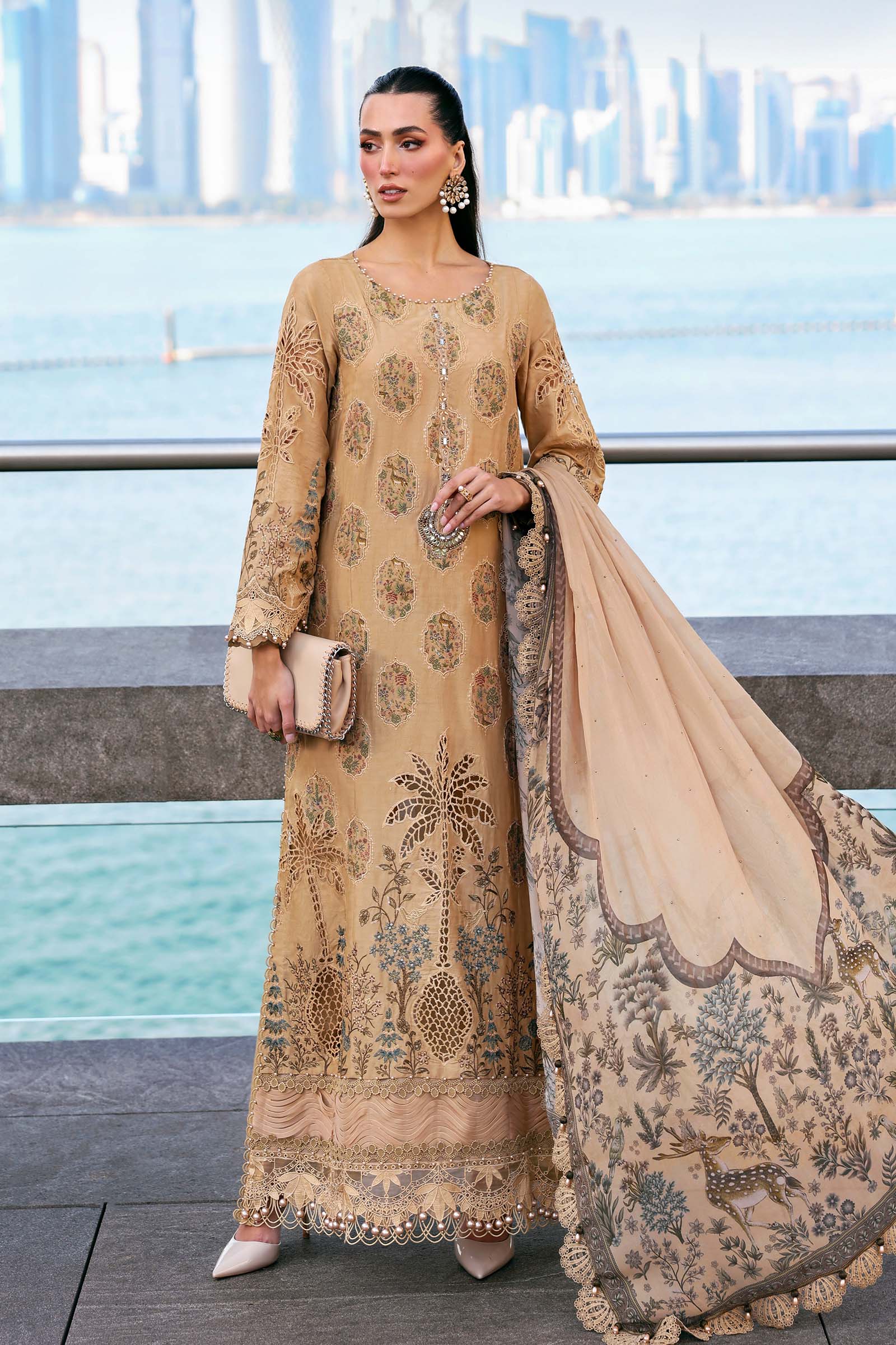 AFA - Maria.B - Luxury Lawn Unstitched Embroidered 3Pc D-2605-A - 245