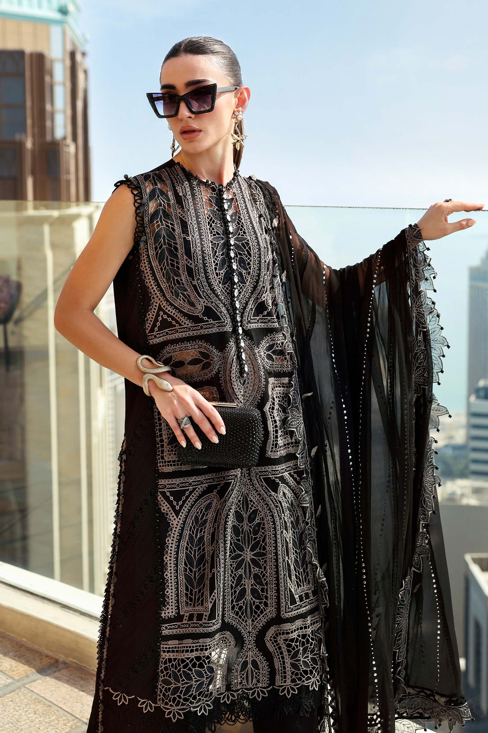 AFA - Maria.B - Luxury Lawn Unstitched Embroidered 3Pc D-2608-B - 246