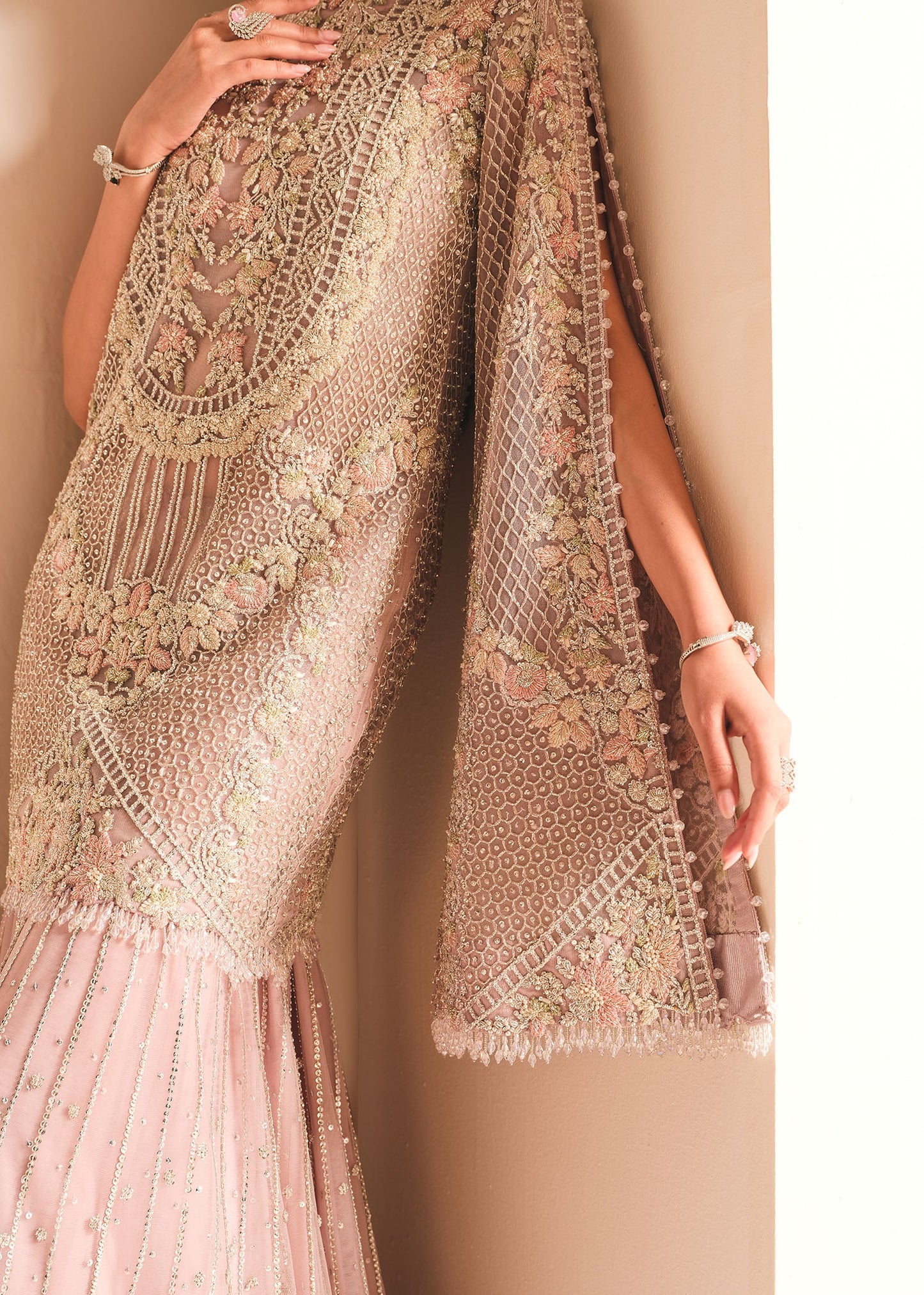 AFA - Crimson - Saira Shakira - Lush - 067