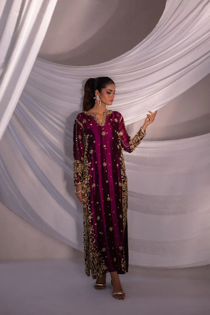 Expressive Magenta – Elegant Design